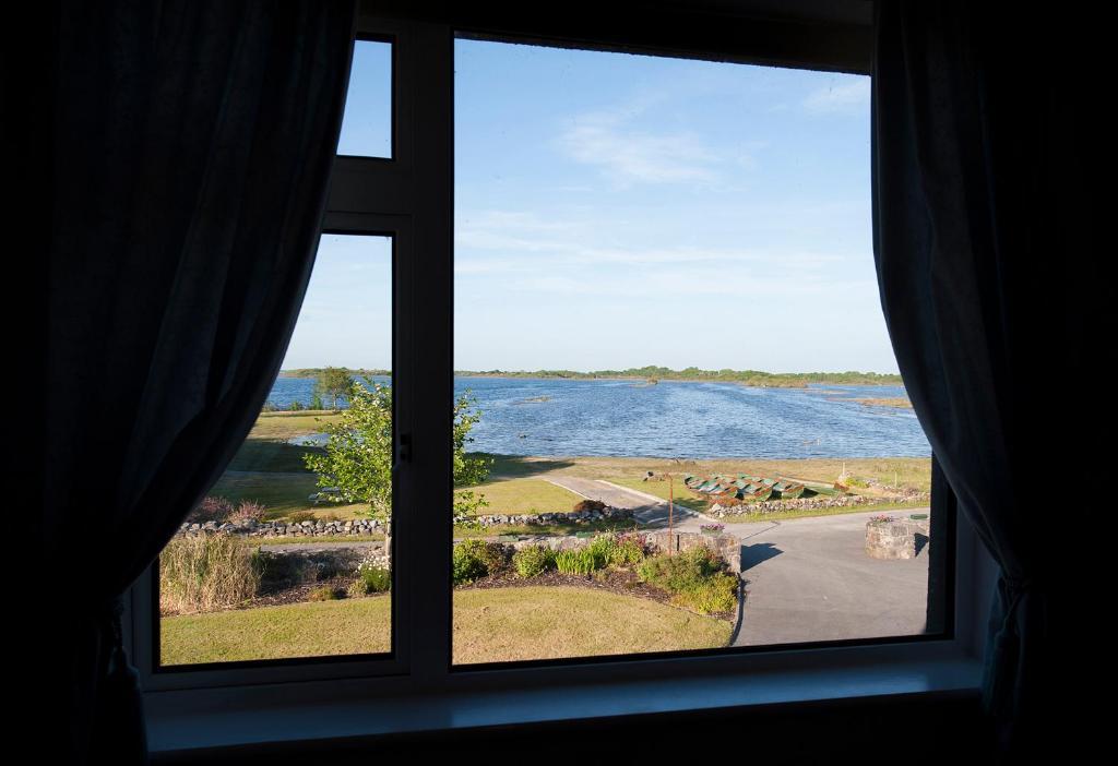 The Waterfront House Country Home Oughterard Dış mekan fotoğraf