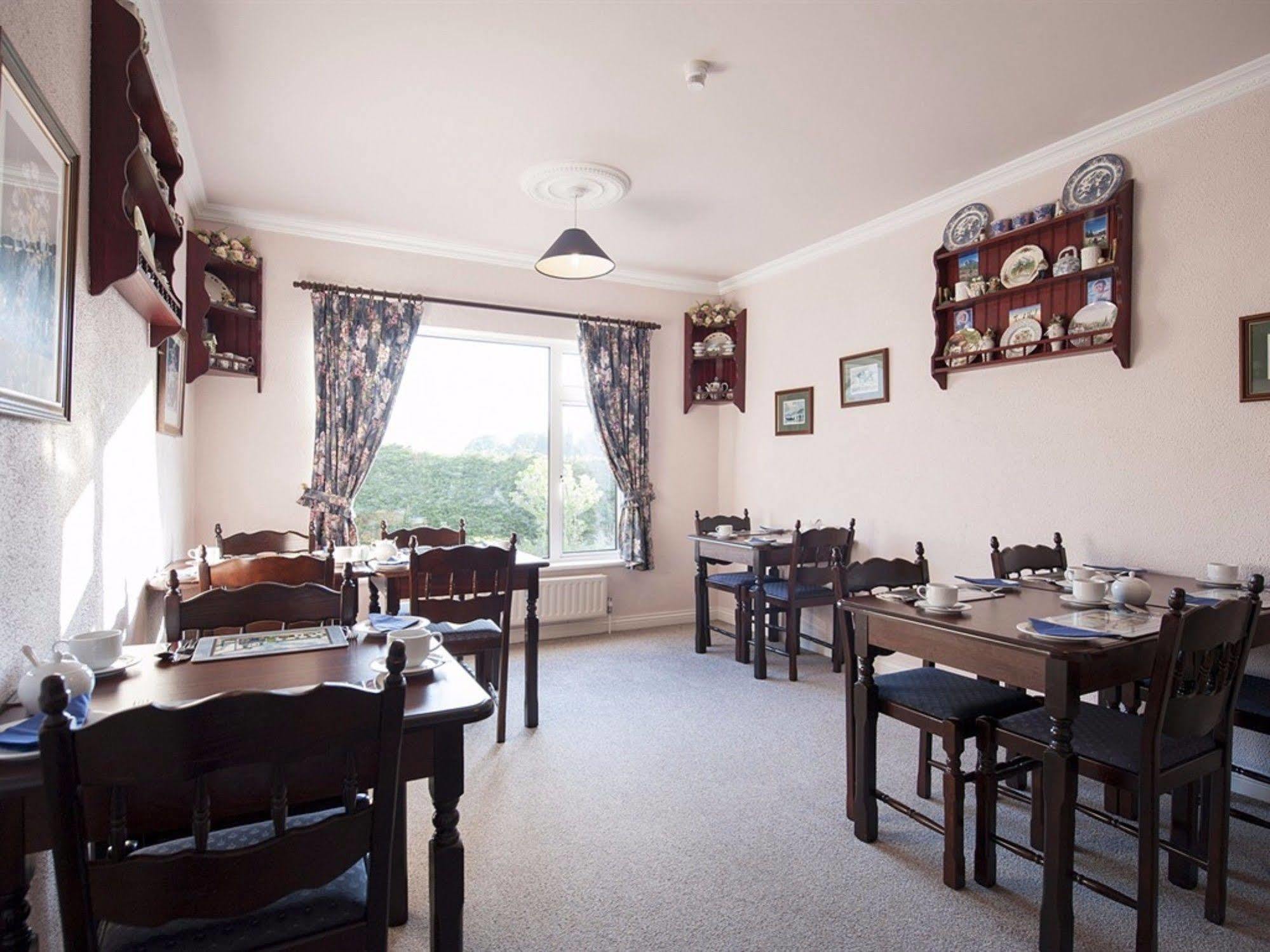 The Waterfront House Country Home Oughterard Dış mekan fotoğraf