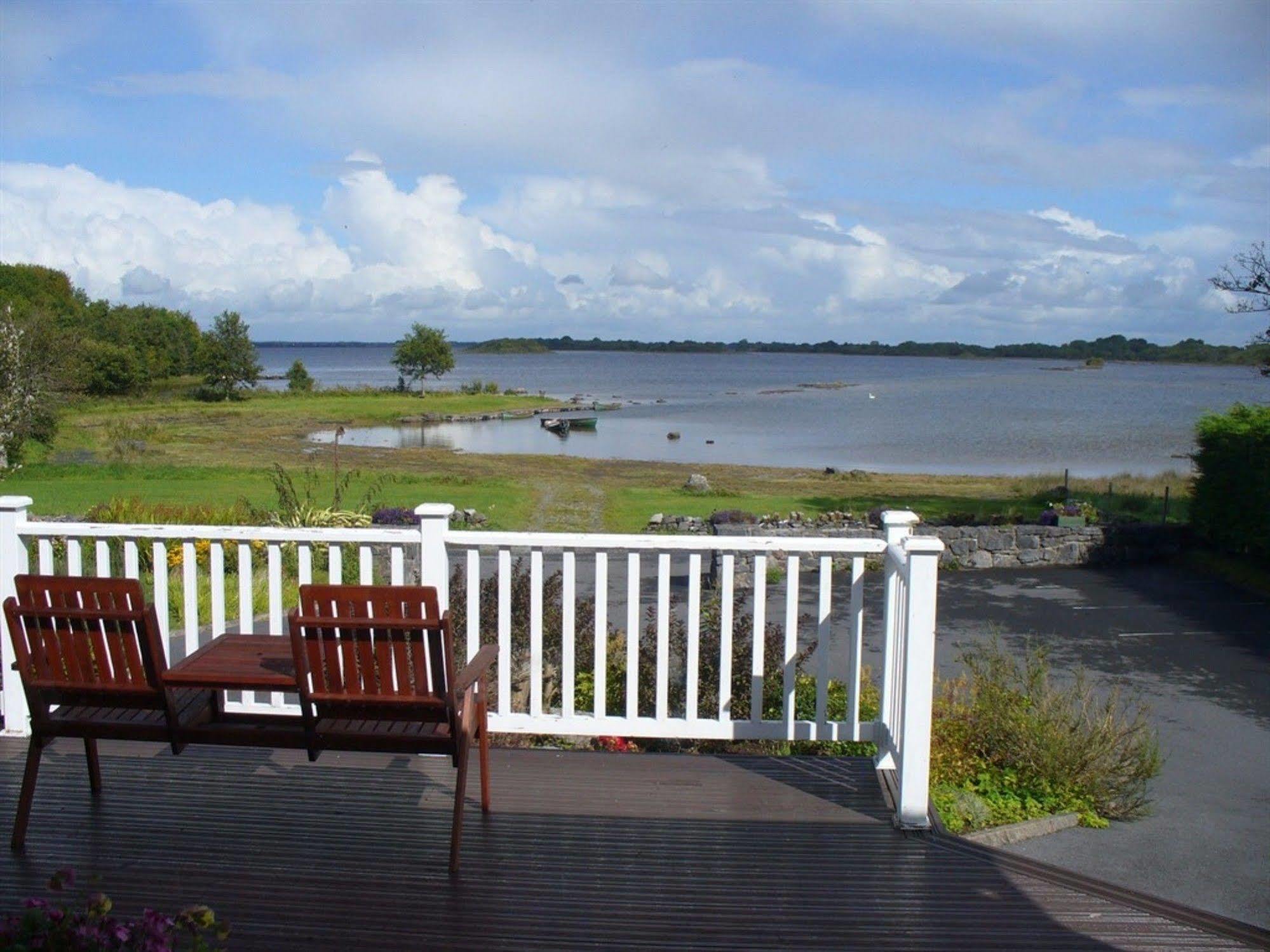 The Waterfront House Country Home Oughterard Dış mekan fotoğraf